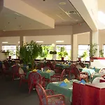 Powell River Town Centre Hotel 